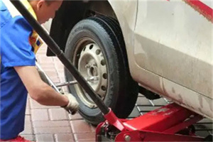 让胡路区附近拖车24小时服务热线电话