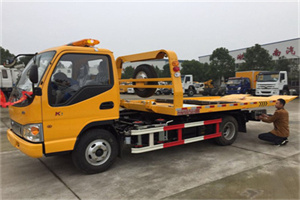 让胡路区哪里有拖车服务