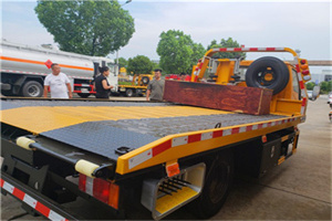 让胡路区附近拖车电话号码服务